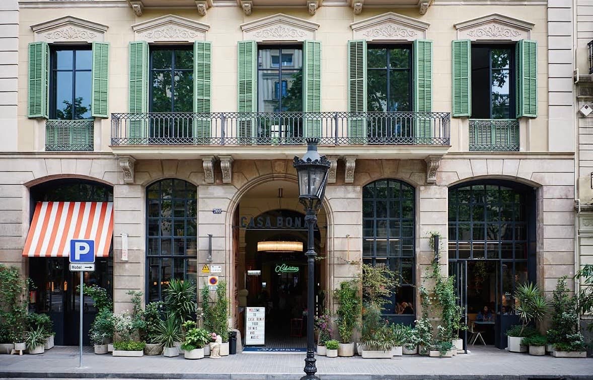 Barcelona van boven: 5 hotels met zwembad en een rooftop die het verschil maakt
